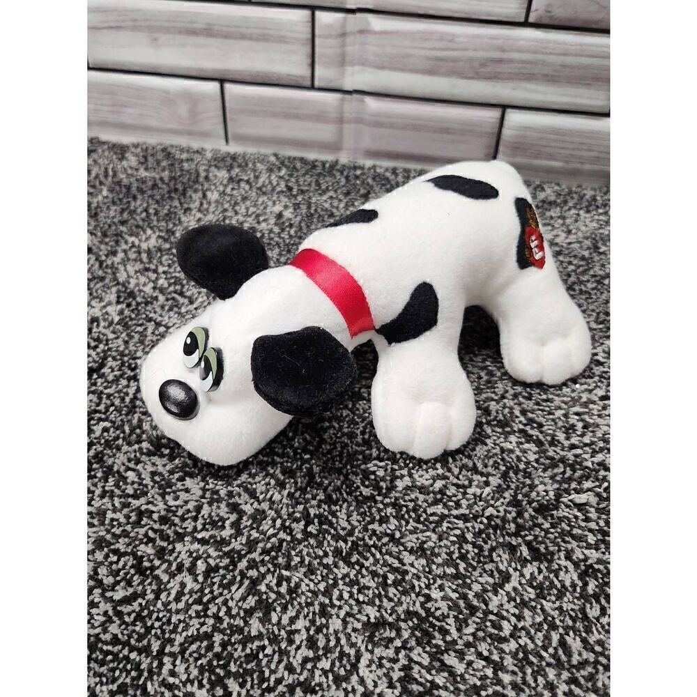 1986 Black/White Pound Puppy #A84
